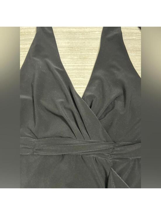 White House Black Market Black Halter Ruffle Marilyn Monroe Y2k Top Size- Medium - Picture 3 of 5
